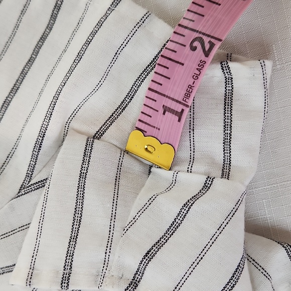 Love Tree striped paper bag waist shorts. Size M - Picture 7 of 7